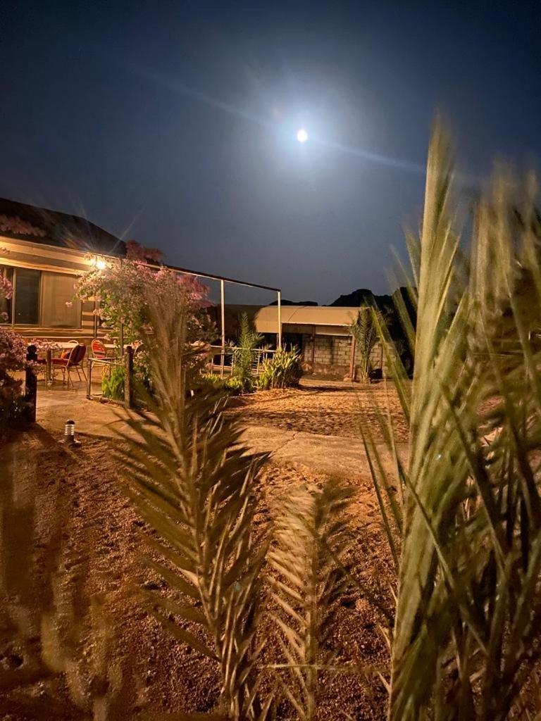 Moon Night Camp Hotel Wadi Rum Exterior photo